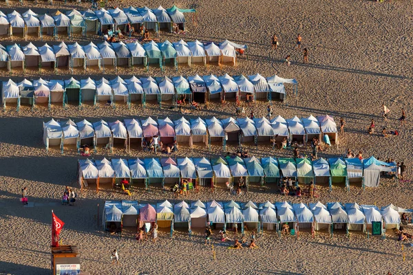 Playa Praia da Nazare en Nazare, Portugal — Foto de Stock