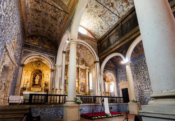 Kyrkan Santa Maria i Óbidos, Portugal — Stockfoto