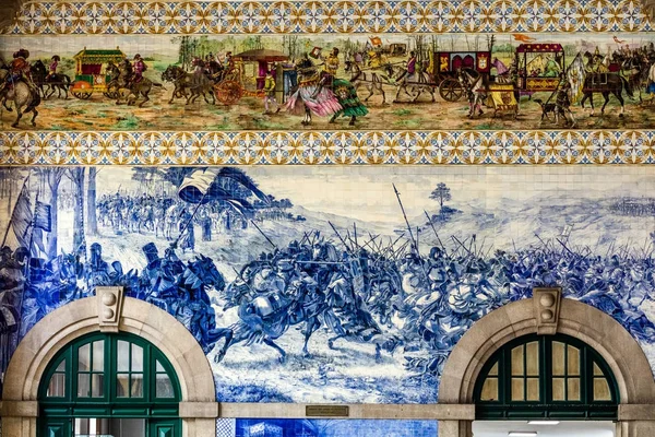 Estação Ferroviária de São Bento no Porto, Portugal — Fotografia de Stock