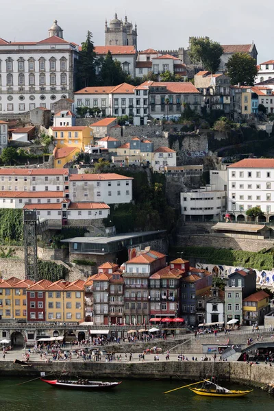 Vue de Porto et du fleuve Douro depuis le pont Dom Luis I — Photo