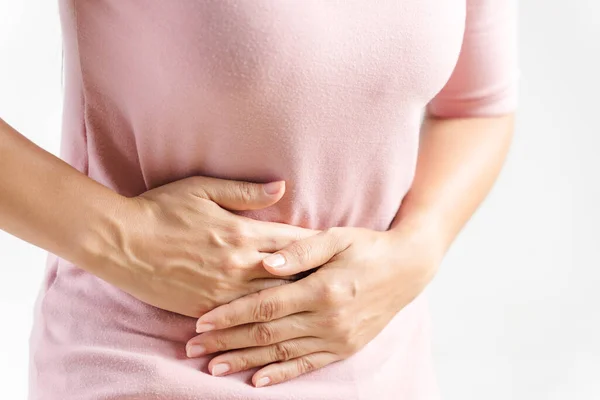 Ung Vacker Kvinna Med Smärtsamma Magont Vit Bakgrund Kronisk Gastrit — Stockfoto