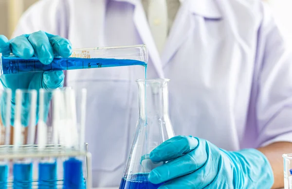 Scientists Carrying Blue Chemical Test Tubes Prepare Determination Chemical Composition — Stock Photo, Image