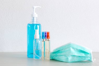 Alkol jeli bakterilerin ve virüsün önlenmesi, virüsün temizlenmesi ve korunması, virüsün covid-19 konsepti için kullanılır..