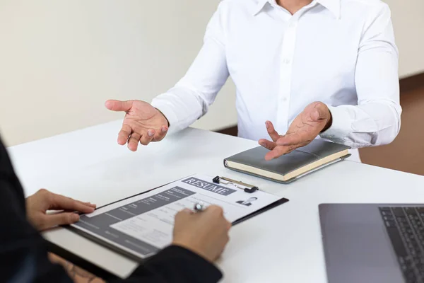 Gerentes Departamentos Ler Currículo Entrevista Candidatos Seleção Como Agente Imobiliário — Fotografia de Stock