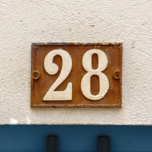 Ev numarası 28