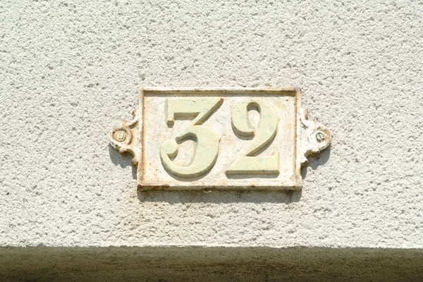 Numer Domu Żeliwa Trzydziestu Dwóch — Zdjęcie stockowe