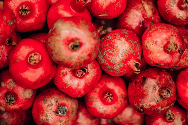 Tasty Ripe Red Pomegranate Food Market — Stock Photo, Image