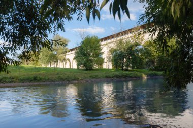 Su kemeri köprü Nehri
