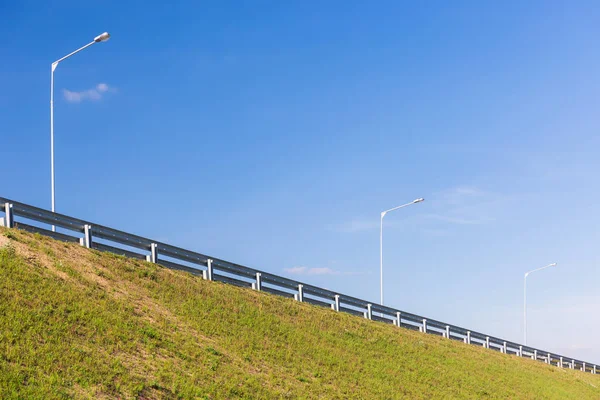 Road mound with grass — Stock Photo, Image