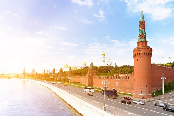 Moscow Kremlin embankment — Stock Photo, Image