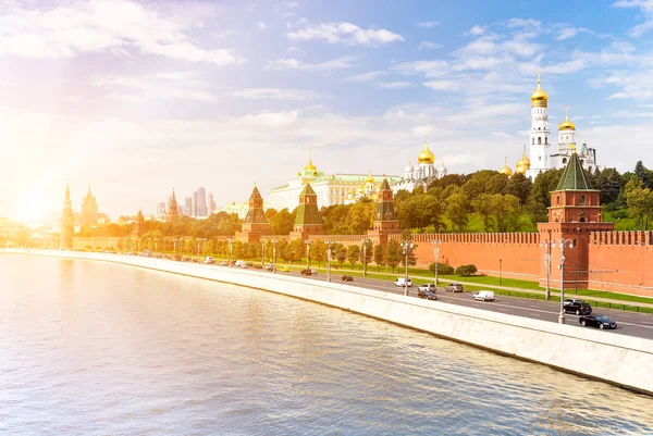 River view of the Moscow Kremlin — Stock Photo, Image