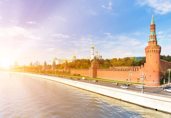 Moscow kremlin embankment — Stockfoto