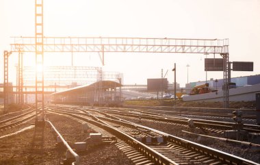 Demiryolu kavşak anahtarı ile