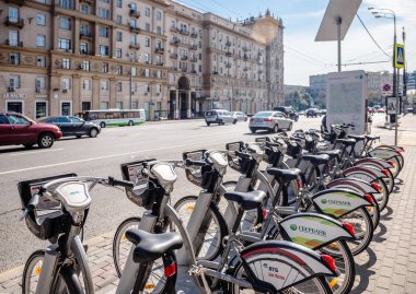 İstasyonu üzerinde Kiralık Bisiklet