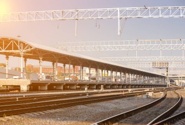 Platform demiryolu parça ile