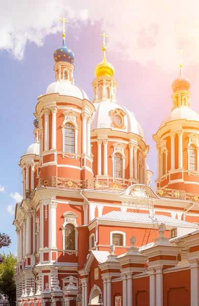 De kerk van Saint Clement van Rome in Moskou — Stockfoto