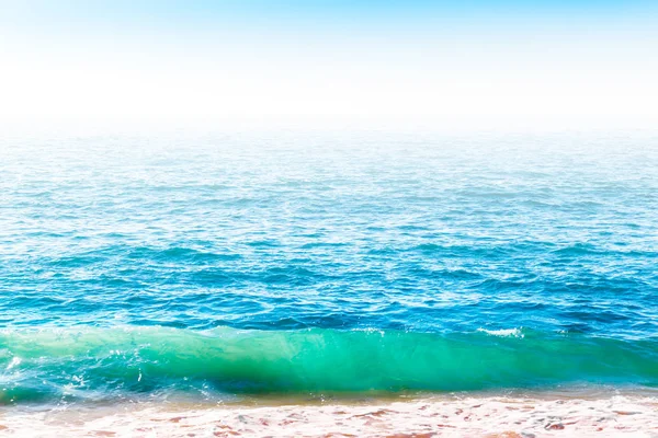 Lautan permukaan dengan gelombang — Stok Foto