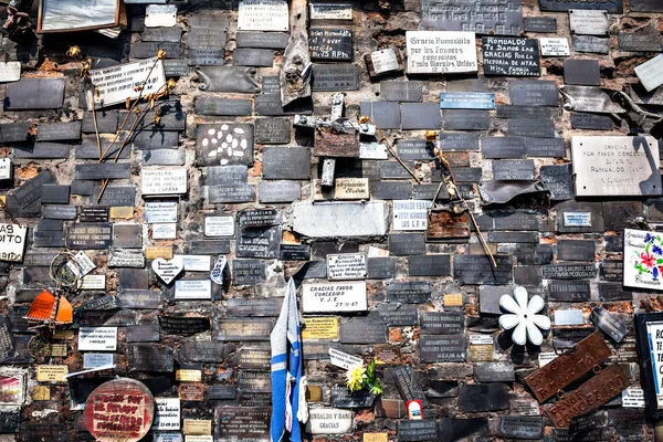 Miejsce modlitwy ulicy L' Animita de Romualdito w Santiago, Chile — Zdjęcie stockowe