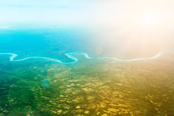 Zuid-Amerikaanse rivier vanuit het vliegtuig — Stockfoto