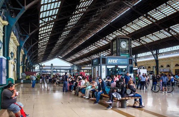 Santiago, Şili'deki merkez demiryolu İstasyonu (Estacion Merkez) — Stok fotoğraf