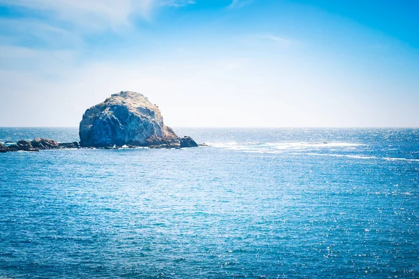 Blick Auf Den Pazifik Mit Felseninsel Chile — Stockfoto