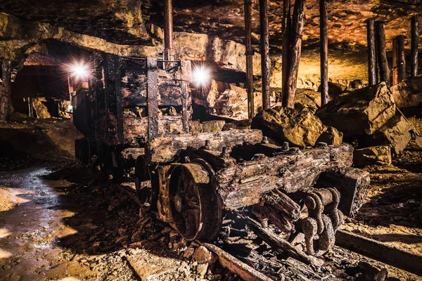 Grubenwagen in einer Silbermine, Tarnowskie gory, UNESCO-Weltkulturerbe Stockbild