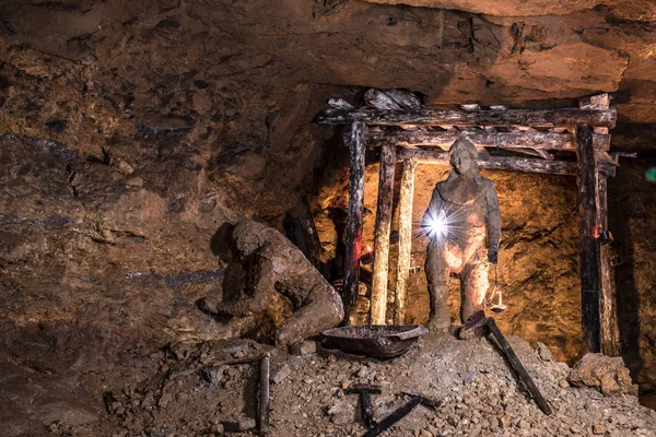 Vecchi minatori in una miniera d'argento, Tarnowskie Gory, patrimonio dell'UNESCO Immagini Stock Royalty Free