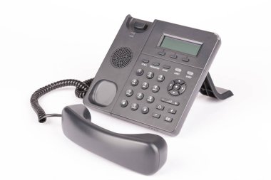 Beyaz arkaplanda telefon