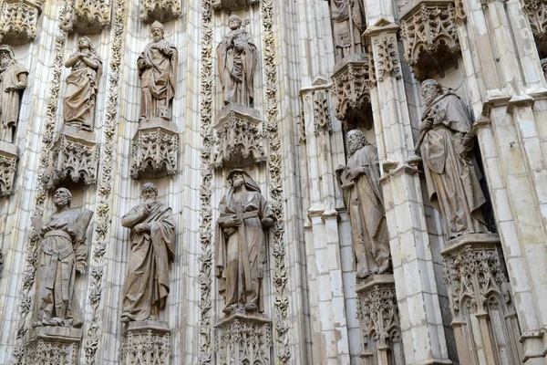 Detail Der Skulpturen Der Giralda Sevilla — Stockfoto