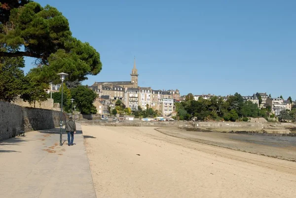 Priory Beach Podczas Odpływu Dinard — Zdjęcie stockowe