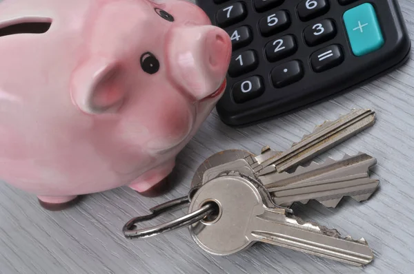 Home Loan Concept Piggy Bank Bunch Keys Calculator Close — Stock Photo, Image