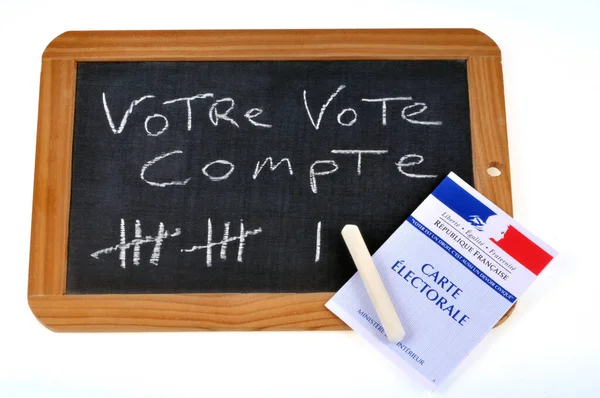 Szavazataid Egy Francia Szavazókártyával Ellátott Iskolai Lapra Vannak Írva — Stock Fotó