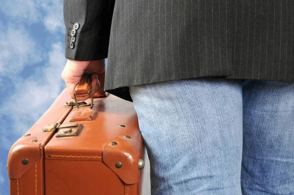 Man Carrying Suitcase Close Blue Sky Background — Stock Photo, Image