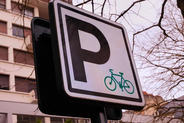 Skylt För Cykelparkering Närbild — Stockfoto