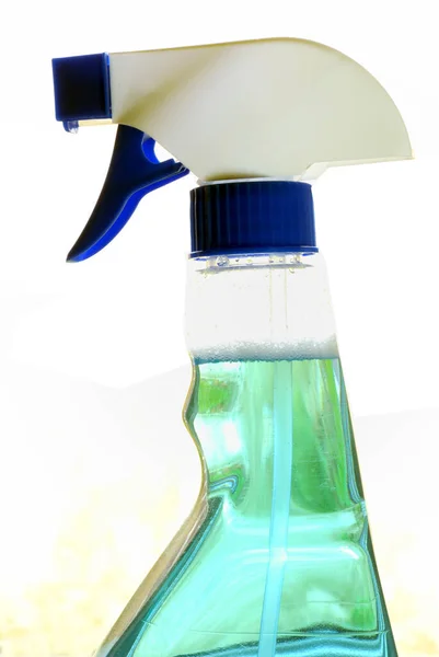 Tisztítószer Spray Közelkép Fehér Háttér — Stock Fotó