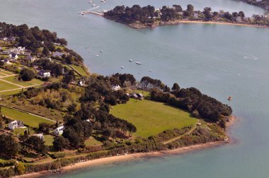 Britanya 'daki Pointe d' Arradon 'un havadan görünüşü