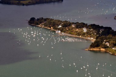 Britanya 'daki Pointe d' Arradon 'un havadan görünüşü