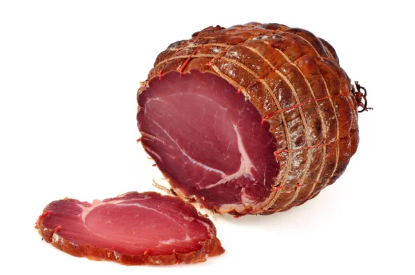 Prosciutto Affumicato Affettato Dadi Primo Piano Sfondo Bianco — Foto Stock