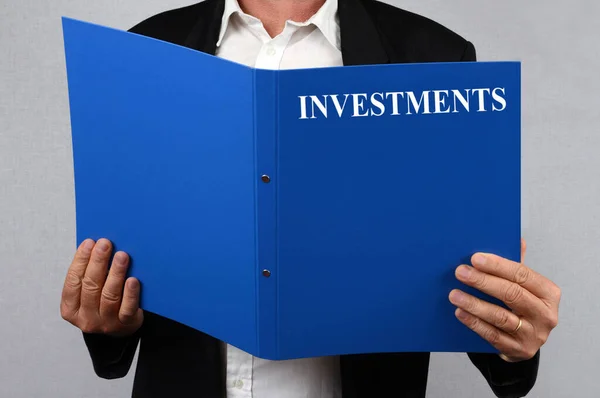 Man Holding Investment File Hand — Stock Photo, Image