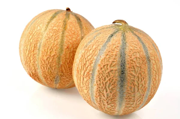 Melon Ditutup Pada Latar Belakang Putih — Stok Foto