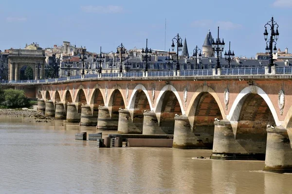 Kamenný Most Přes Garonne Bordeaux — Stock fotografie