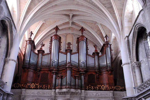 波尔多圣安德烈大教堂的大型器官 — 图库照片