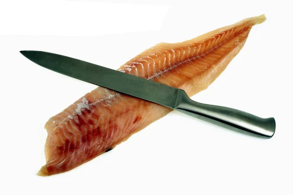 Raw Pollack Filé Med Kniv Vit Bakgrund — Stockfoto