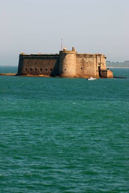 Brittany, Carantec 'teki Taureau Kalesi.