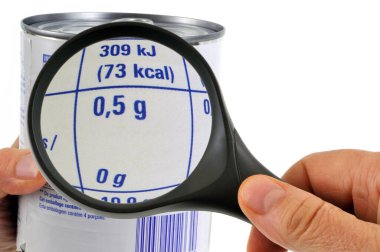 Yakın çekim gıda ambalajı hakkında besin bilgileri