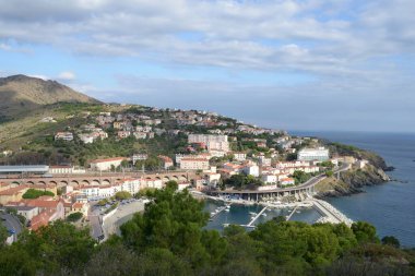 Pirenes-Orientales 'deki Cerbere' nin genel görünümü