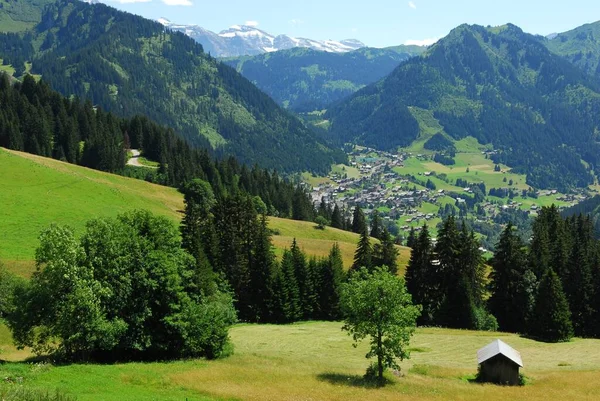 Byn Chatel Haute Savoie Franska Alperna — Stockfoto