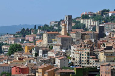 Provence 'deki Çimen Şehri