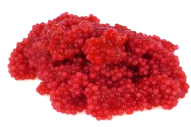 Kırmızı yumru yumurtalar beyaz arkaplanı kapatır