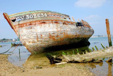 Brittany 'de bir plajda enkaz